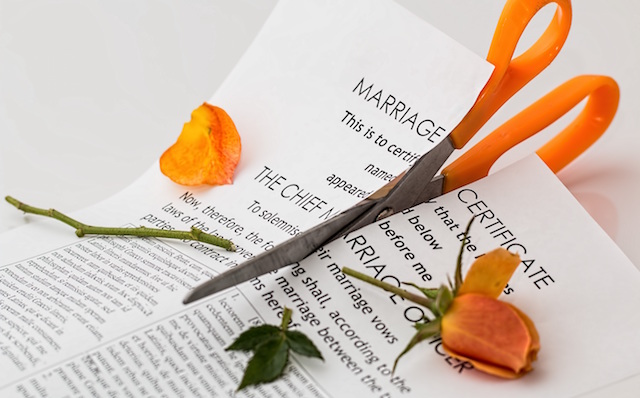 What Happens When a Married Couple Who Has Filed Chapter 13 Bankruptcy Separates?